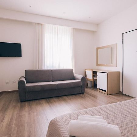 La Promenade Rooms & Suites Olbia Exterior photo